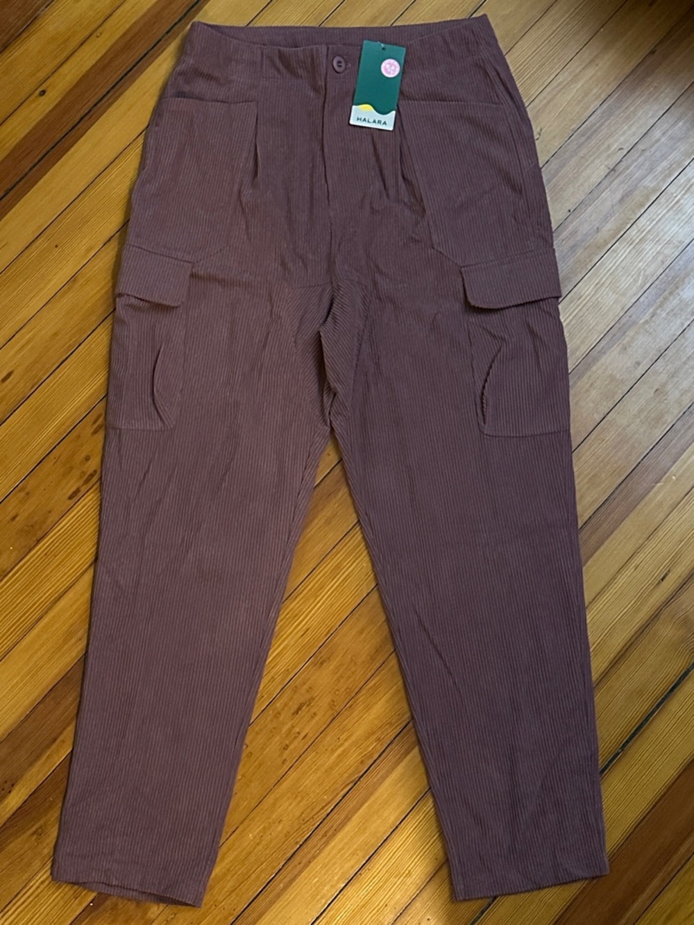 HALARA NWT high waisted casual Cargo Pants - Medium